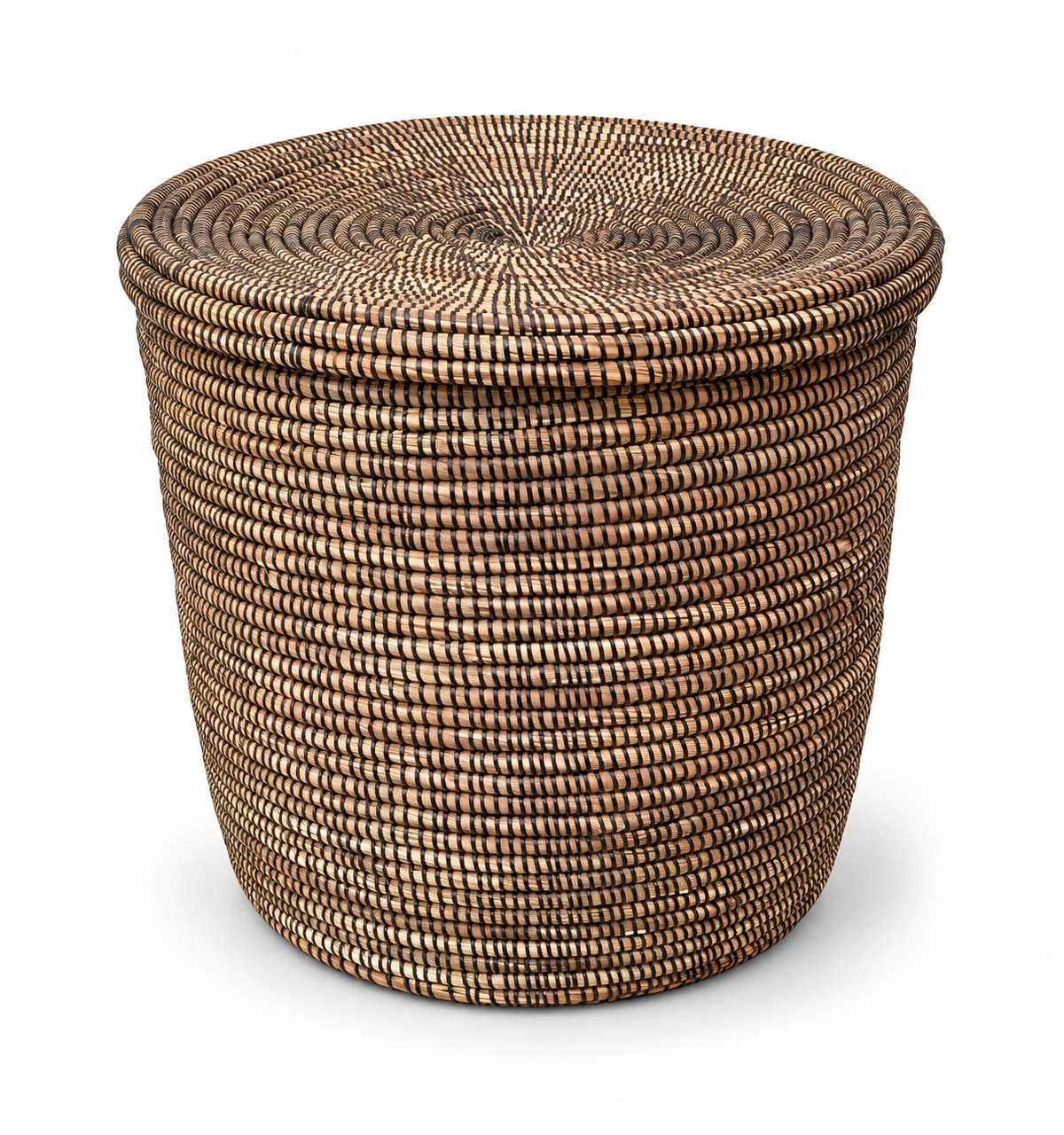 Panier tressé de Ngaye Mékhé – Modèle M
