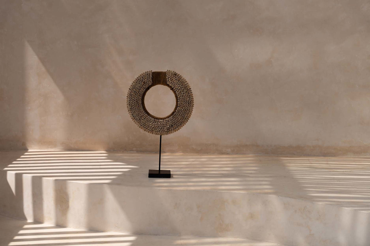 Décoration en coquillages sur socle – Naturel