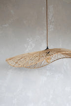 Suspension chapeau en rotin