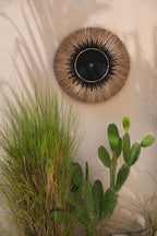 Décoration murale en raphia et macramé – Noir naturel