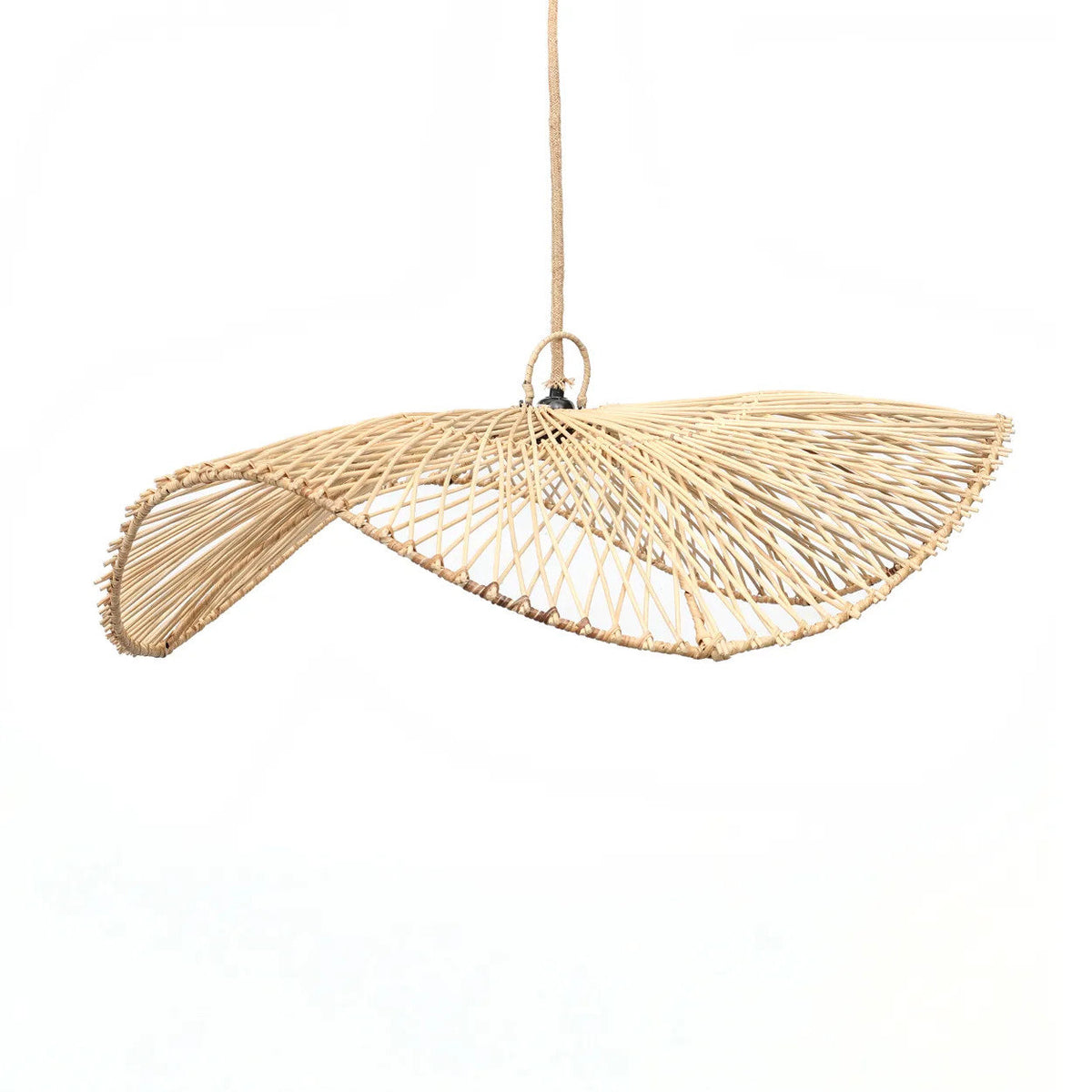 Suspension chapeau en rotin