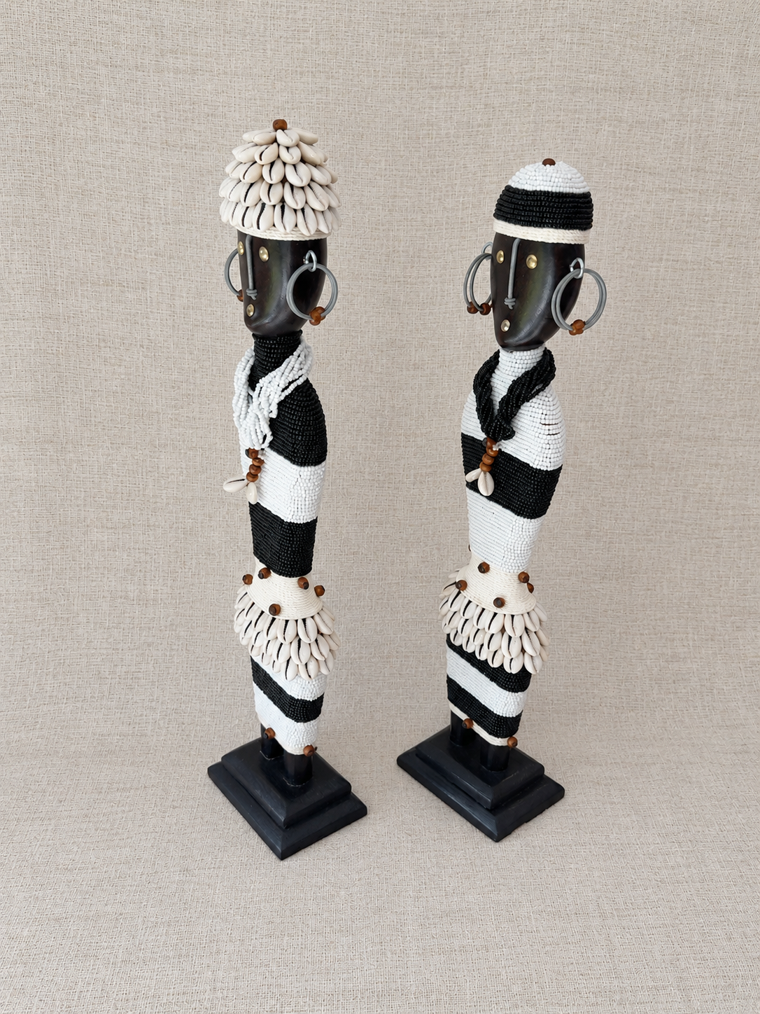 Statuettes Namji noir et blanc