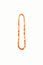 Variante du collier en agate avec beaucoup d’espace autour